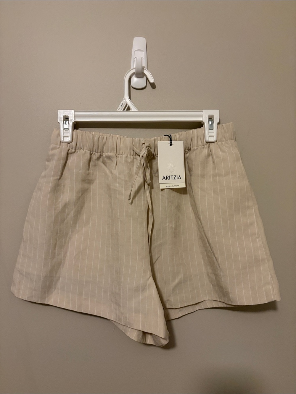 Aritzia Cream Pinstripe High-Waist Linen Drawstring Shorts Size S - Picture 2 of 8